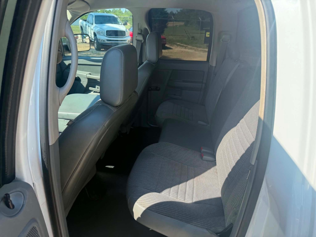 2007 Dodge Ram 2500 Pickup ST - Photo 11