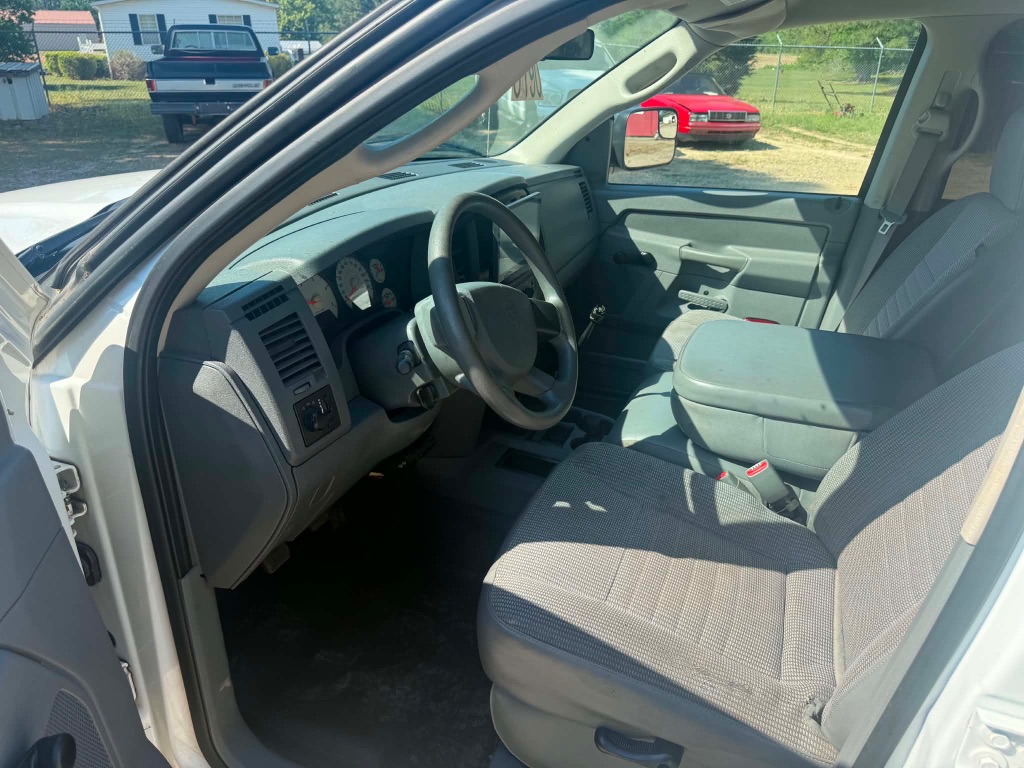 2007 Dodge Ram 2500 Pickup ST - Photo 10