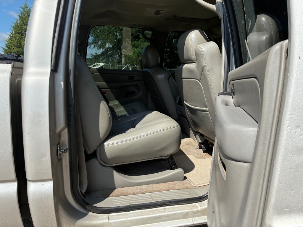 2006 GMC Sierra 2500HD SLT - Photo 12